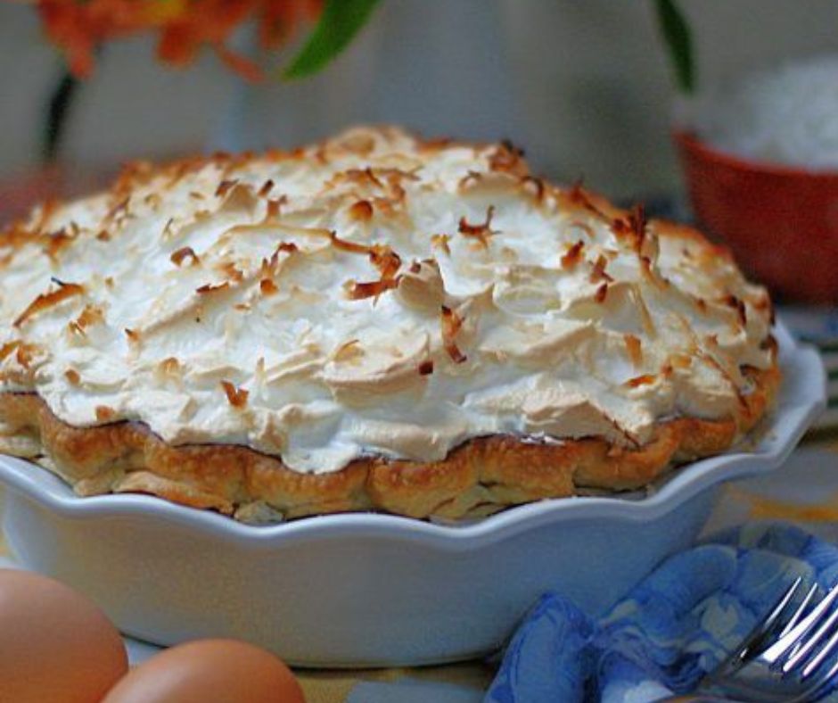 Old Fashioned Coconut Cream Pie: A Slice of Timeless Delight - EASY TO COOK